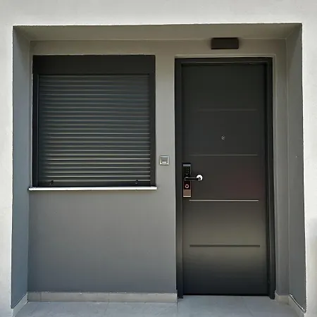 Redwood Suite, Wooden Daire