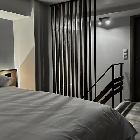 Redwood Suite, Wooden Thessaloníki