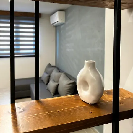 Redwood Suite, Wooden *