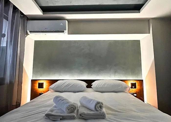 Redwood Suite, Wooden Apartment Thessaloniki