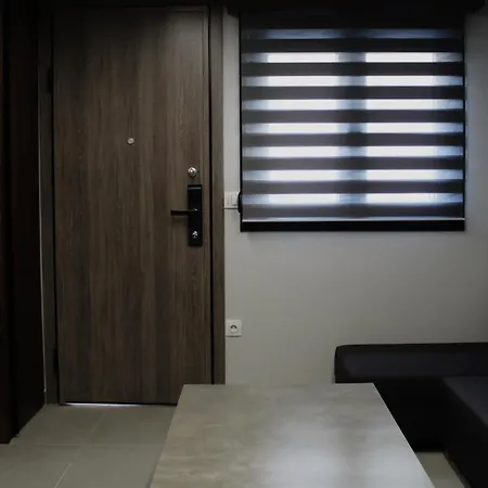 Apartment Redwood Suite, Wooden Thessaloniki