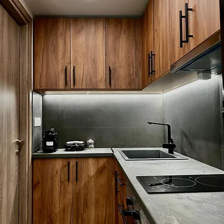 Redwood Suite, Wooden Thessaloniki